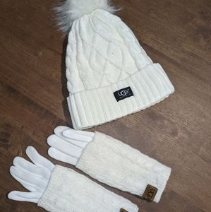 UGG hat and gloves set